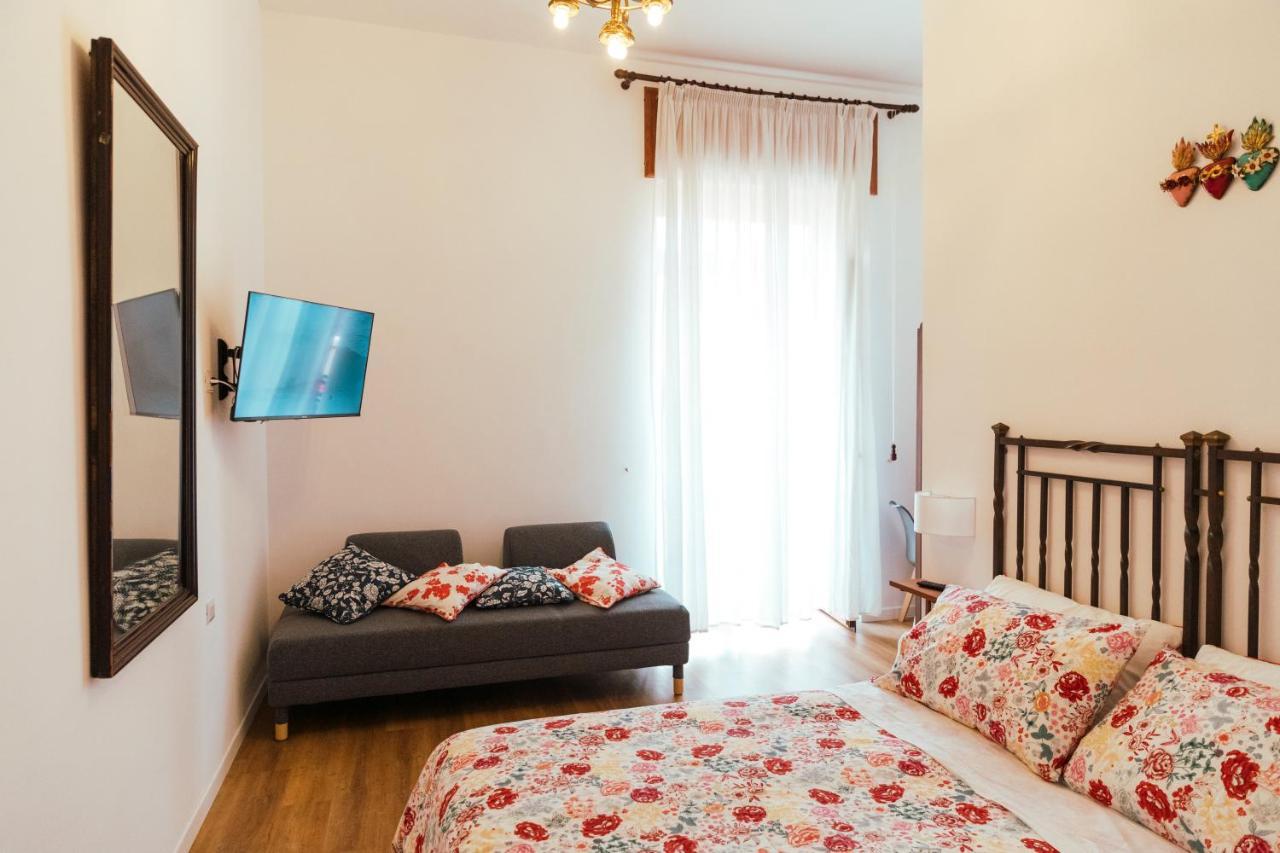 Relais Cuorenapoletano Наполи Екстериор снимка