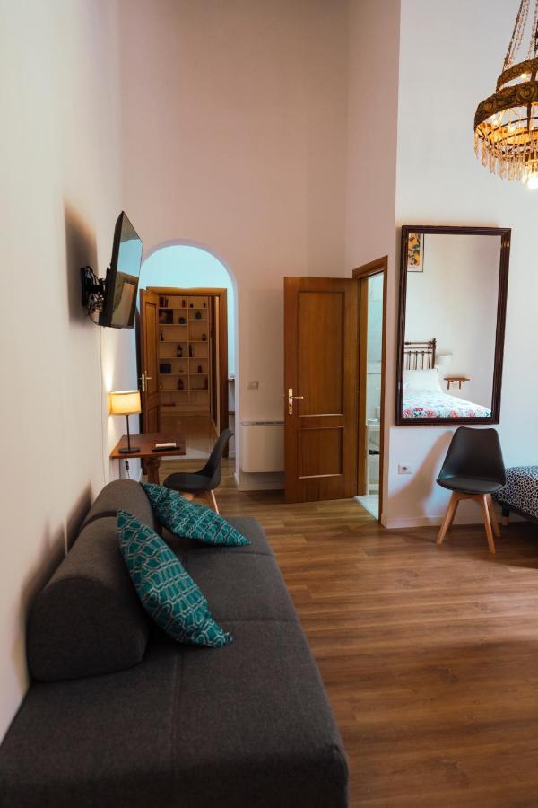 Relais Cuorenapoletano Наполи Екстериор снимка