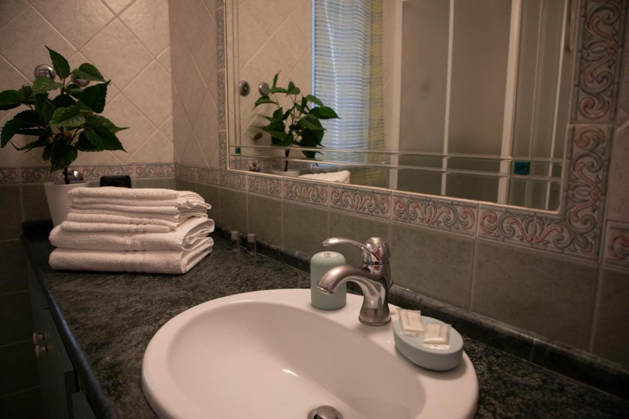 Relais Cuorenapoletano Наполи Екстериор снимка