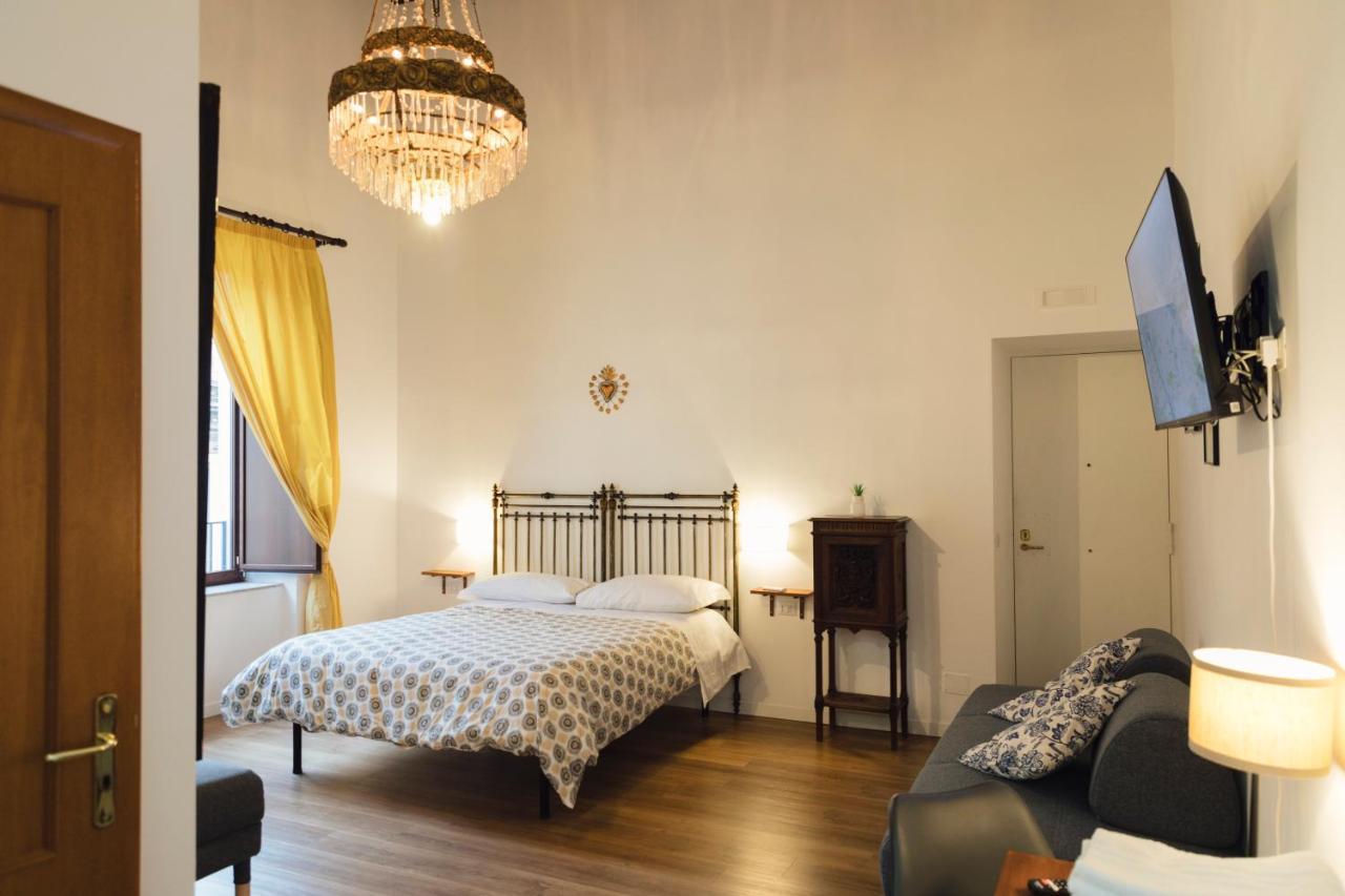 Relais Cuorenapoletano Наполи Екстериор снимка